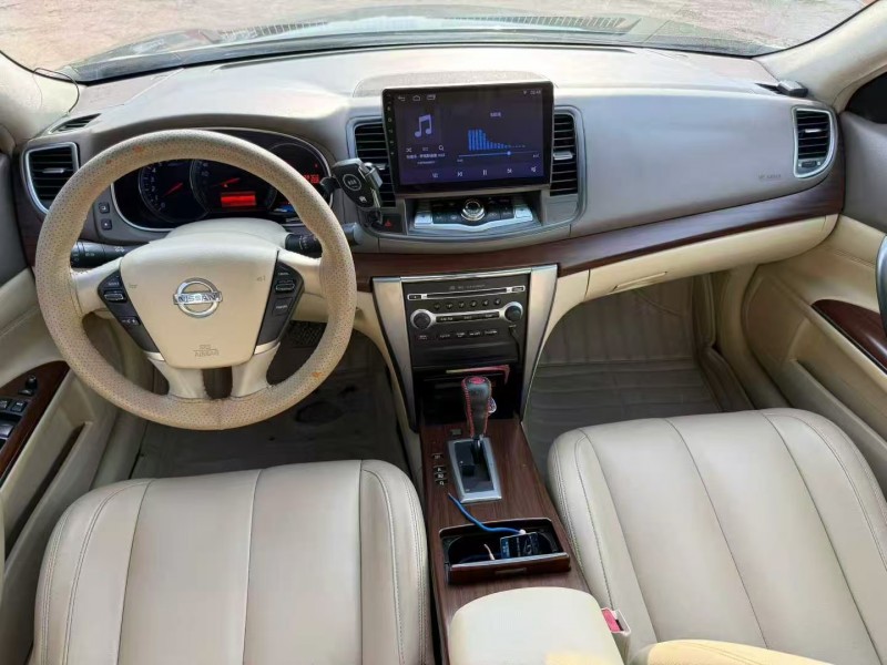 茂名09年日产天籁9