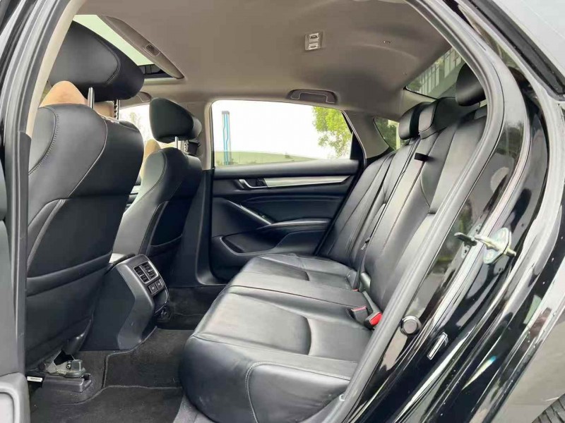 东莞23年本田雅阁5