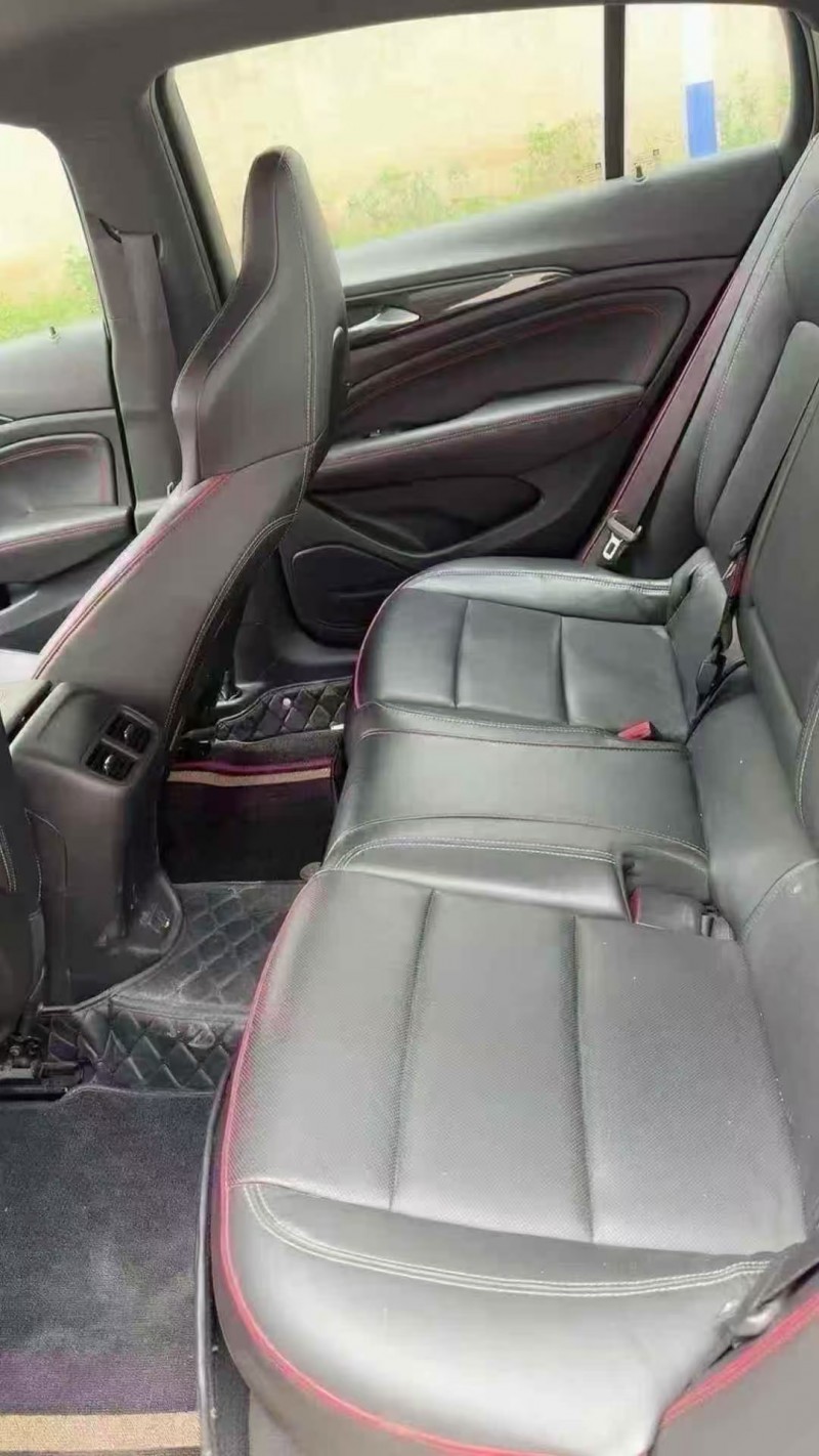 菏泽20年别克君威5