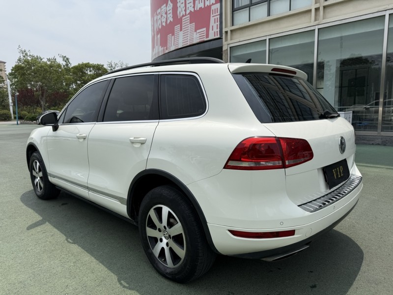 盐城11年大众途锐9