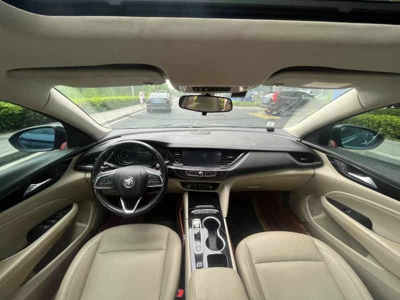 东莞20年别克君威4