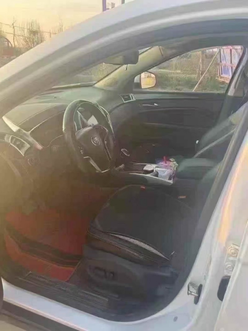 菏泽15年凯迪拉克SRX6