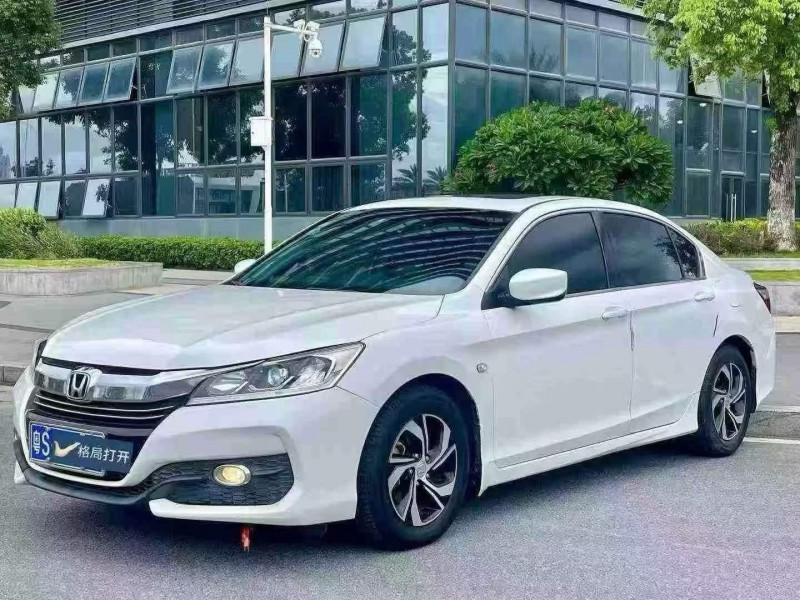 东莞16年本田雅阁3