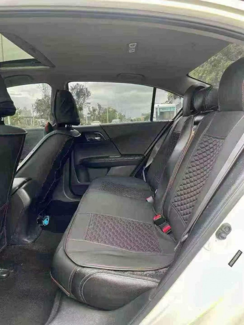 东莞16年本田雅阁6