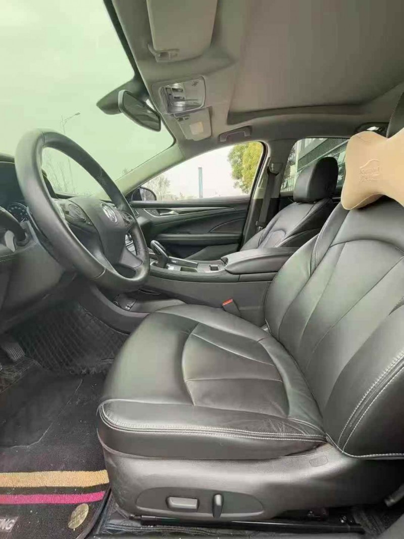 东莞21年别克君越4