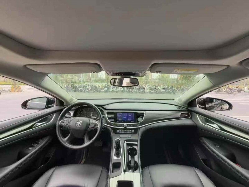 东莞21年别克君越5