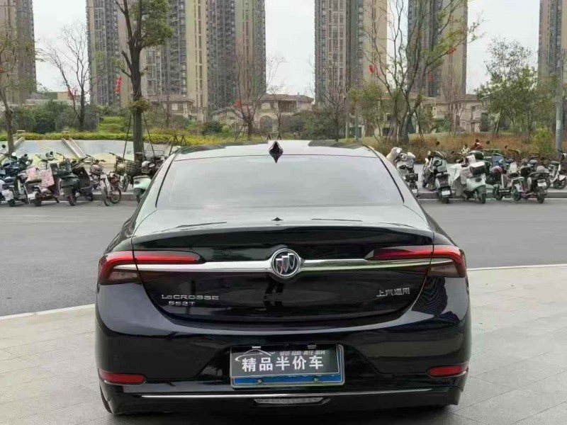 东莞21年别克君越9