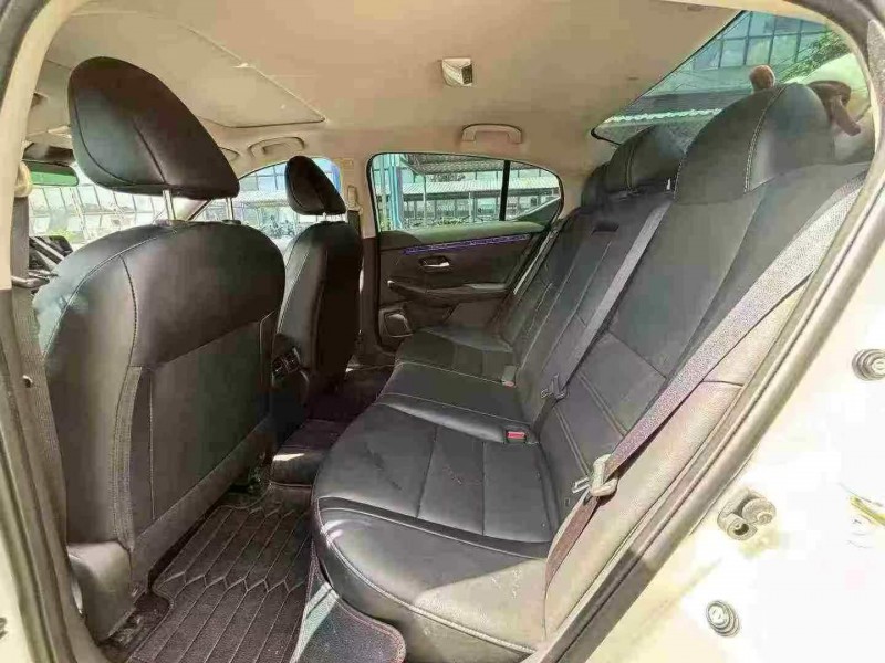 东莞22年日产轩逸6