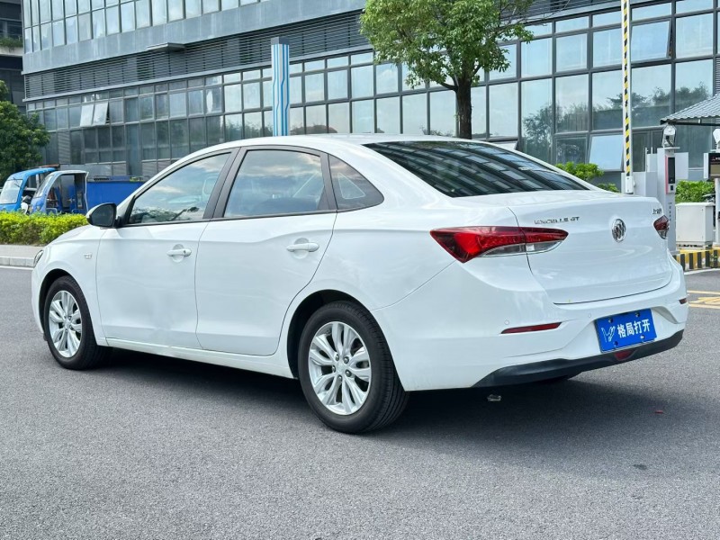 东莞22年别克英朗8