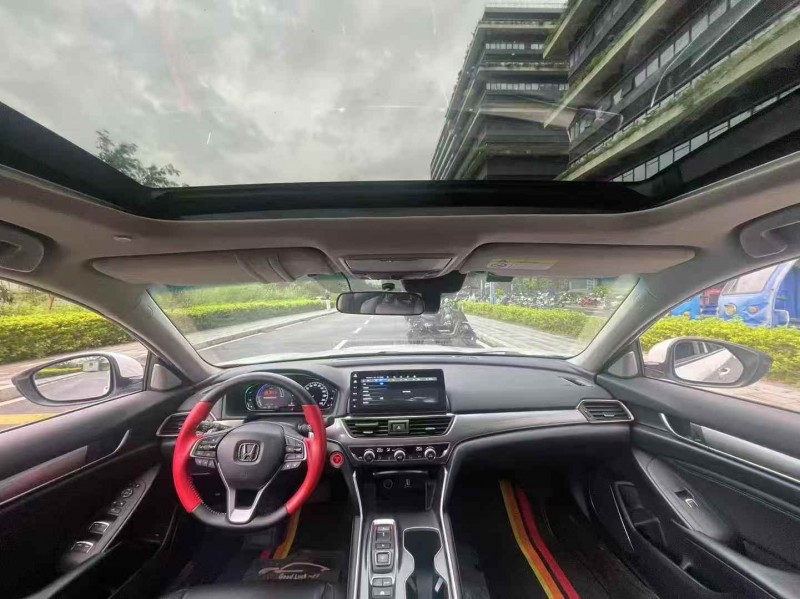 东莞22年本田雅阁5