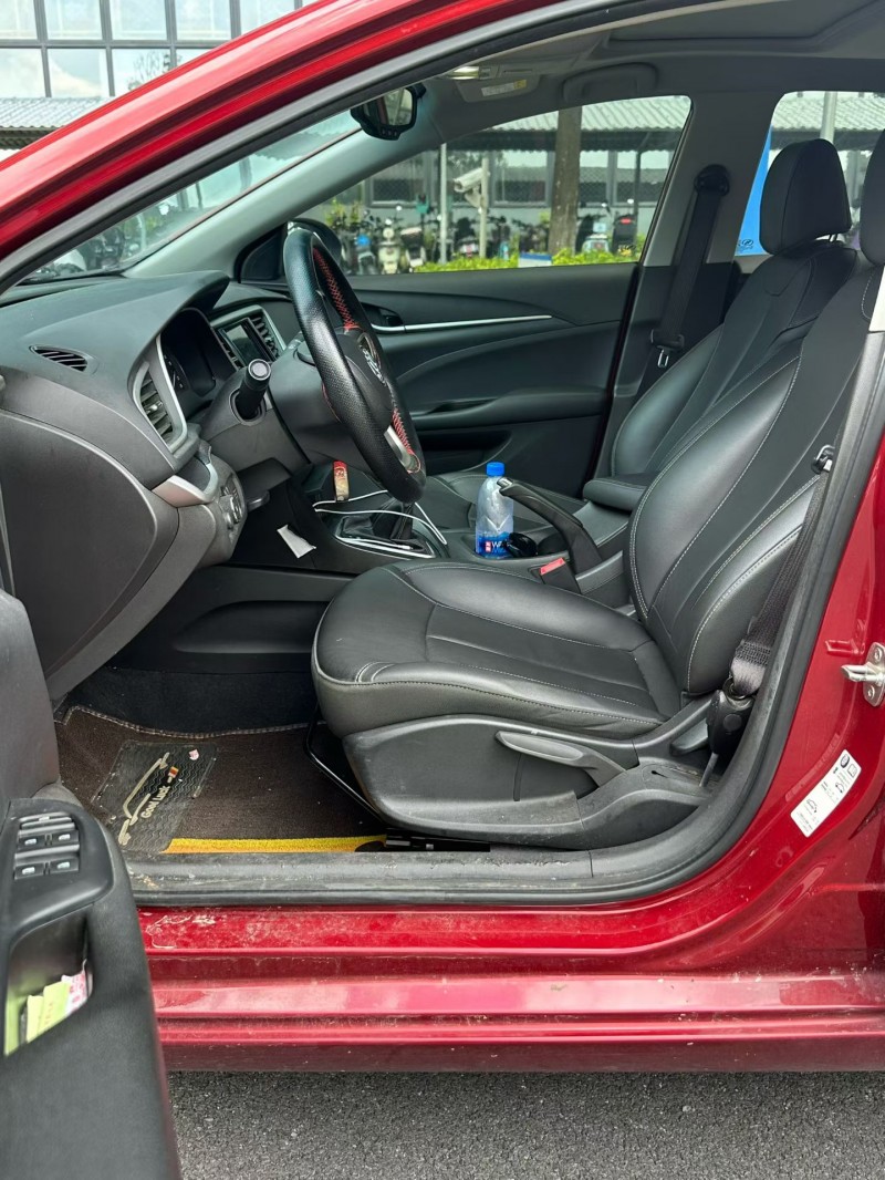 东莞19年别克英朗5