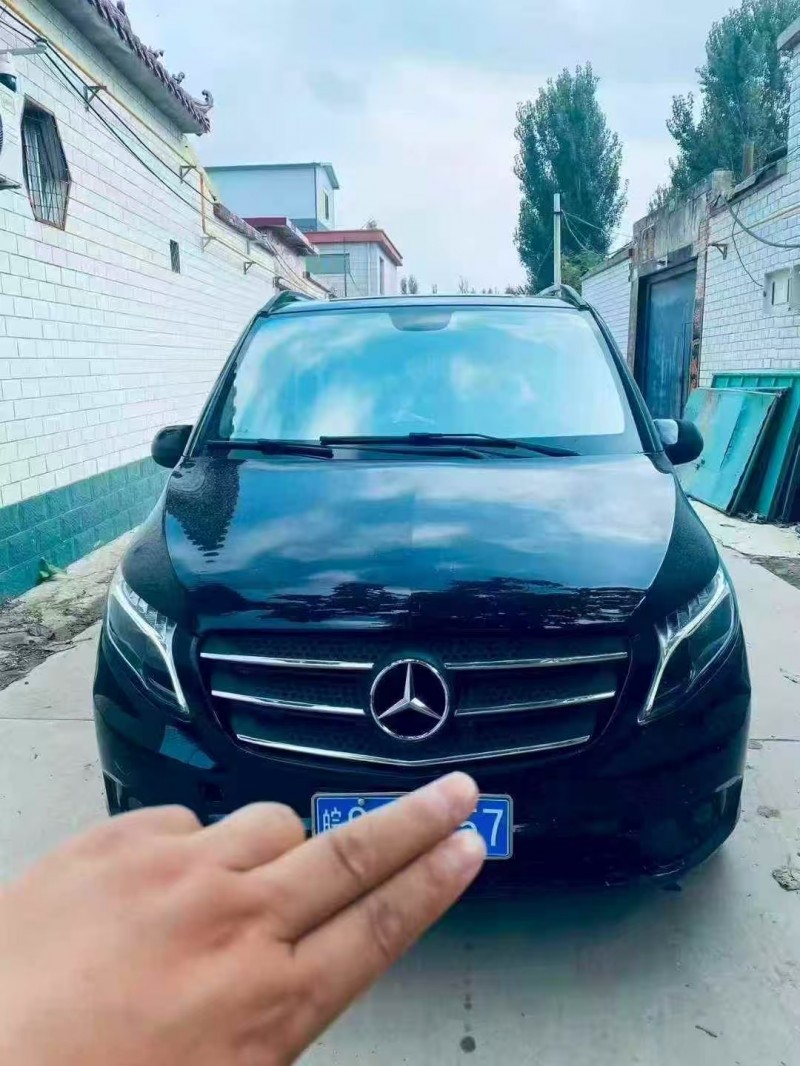 秦皇岛19年奔驰威霆1