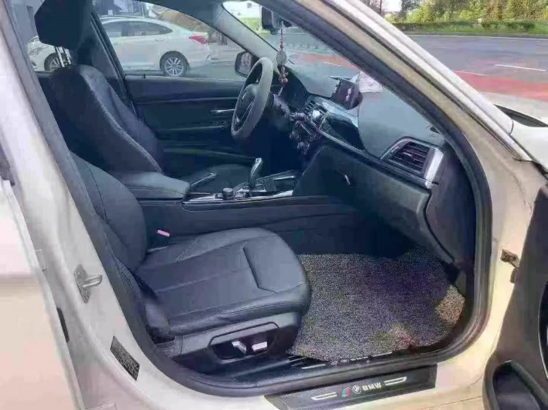 宁波16年宝马3系4