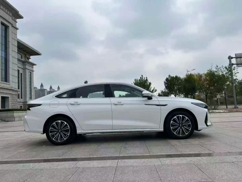 秦皇岛25年奇瑞风云9