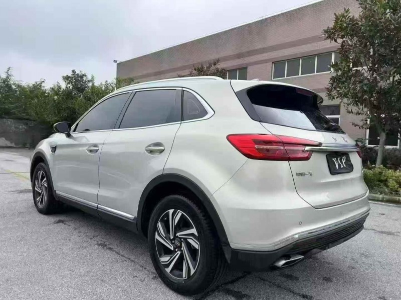 襄阳22年红旗HS53