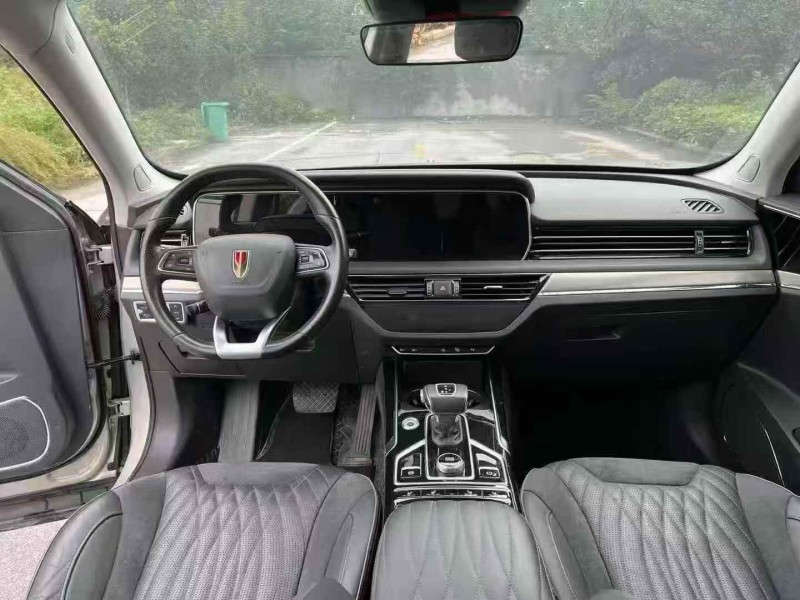 襄阳22年红旗HS55