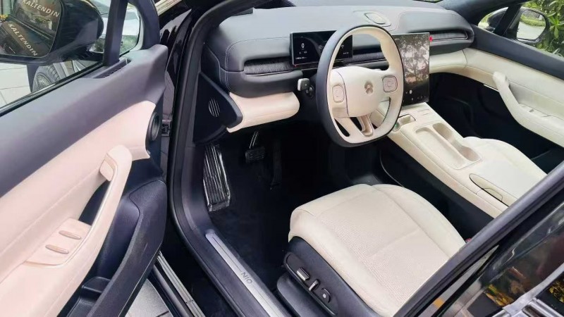 深圳25年蔚来ES64