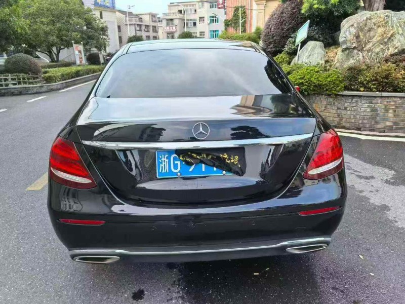 杭州19年奔驰E8