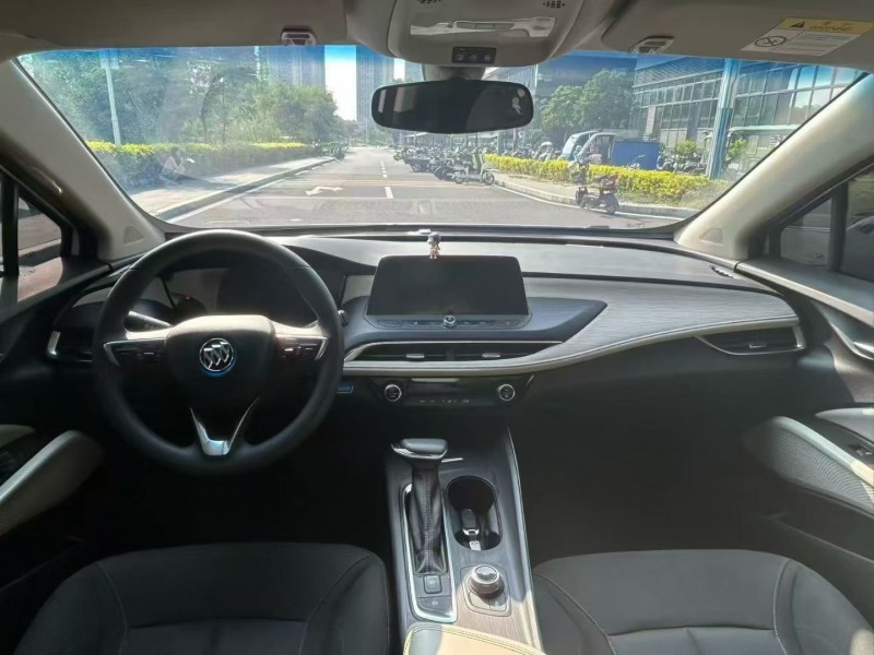 东莞22年别克微蓝4