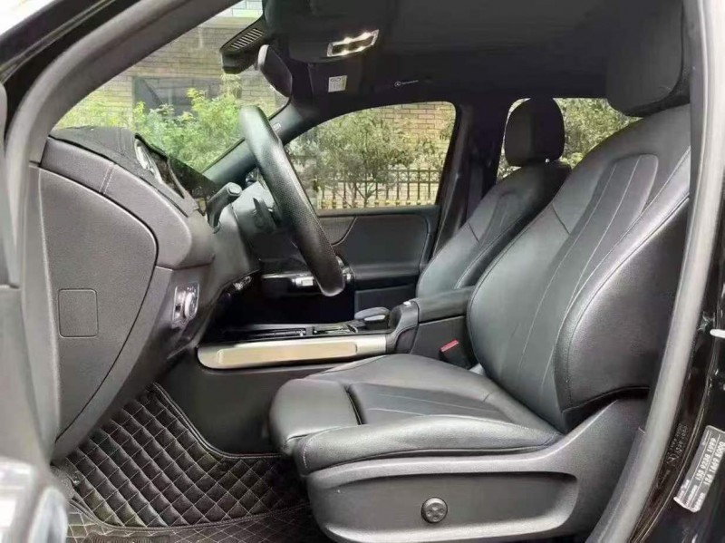 东莞23年奔驰GLB4