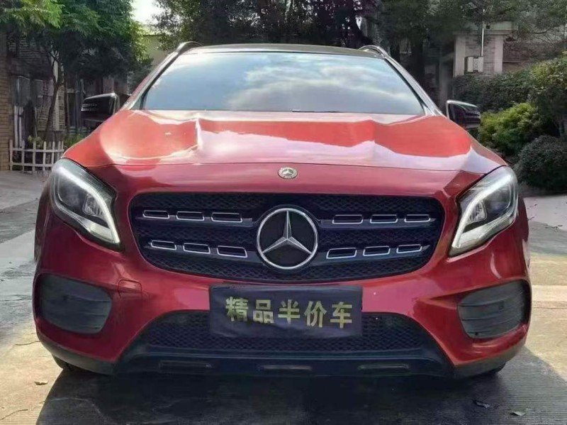 东莞18年奔驰GLA1