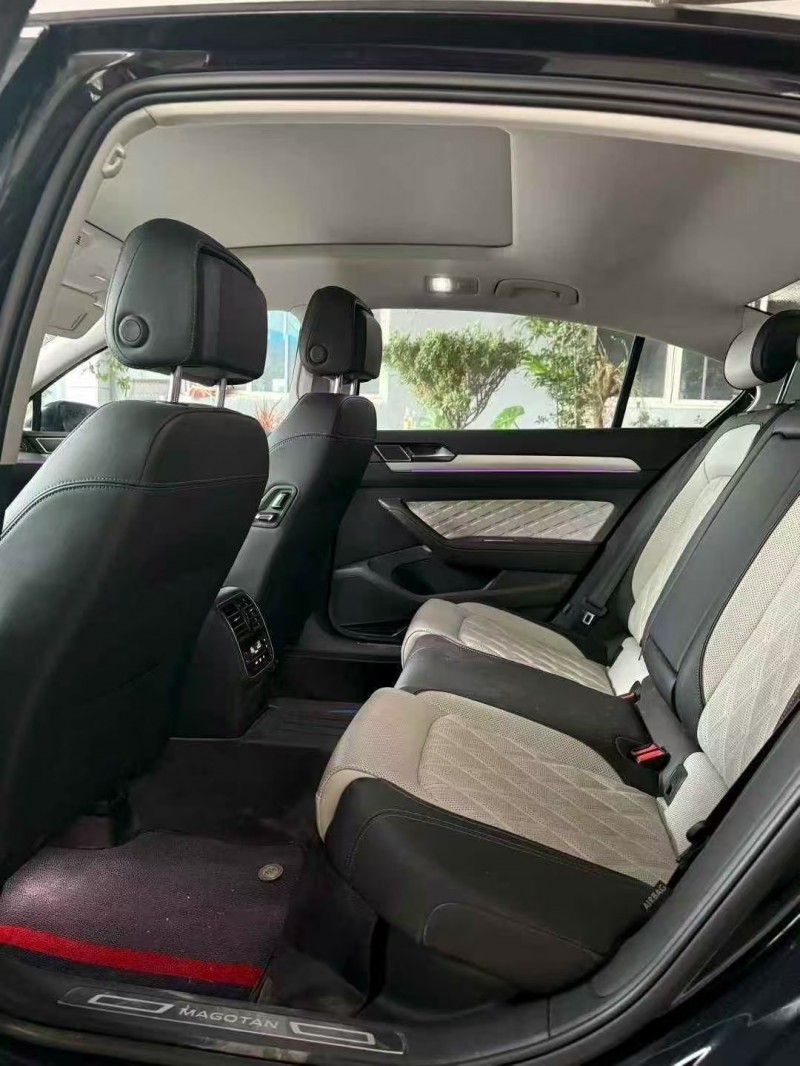 青岛23年大众迈腾4