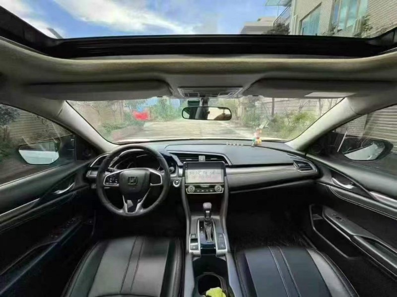 东莞19年本田思域8