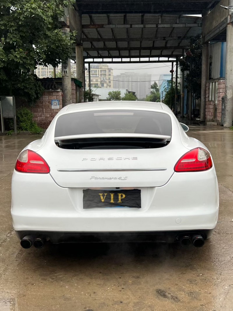 徐州13年保时捷帕拉梅拉9