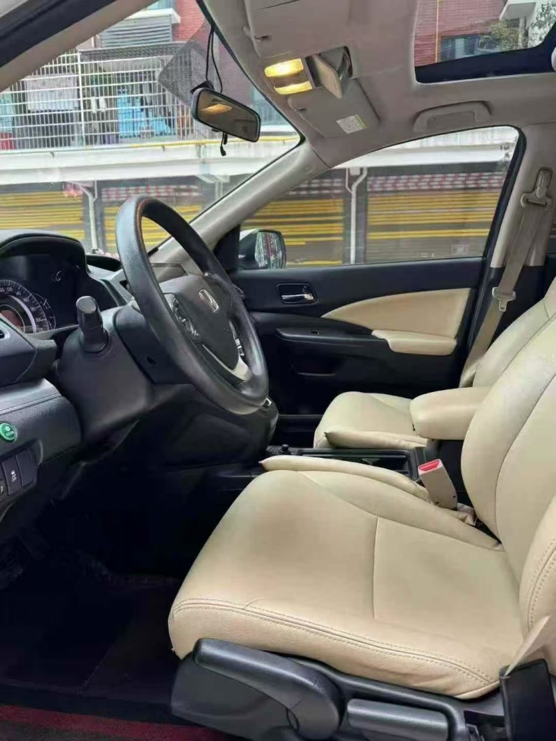 菏泽16年本田CRV4