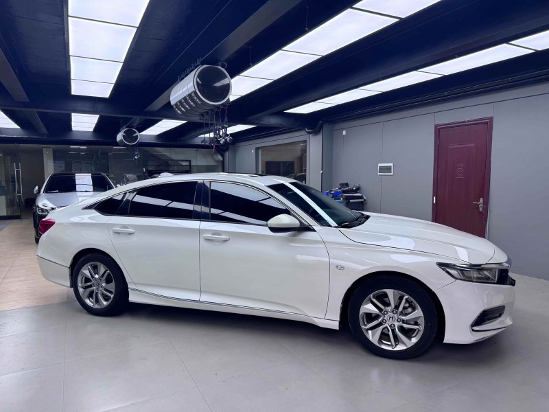 南昌18年本田雅阁2