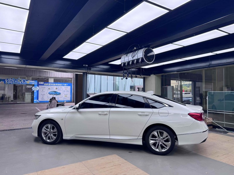 南昌18年本田雅阁4