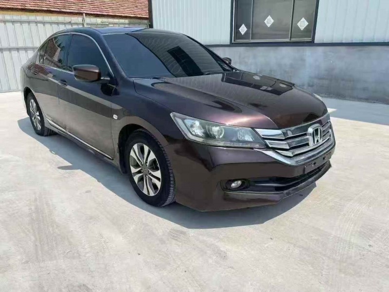 济南14年本田雅阁2