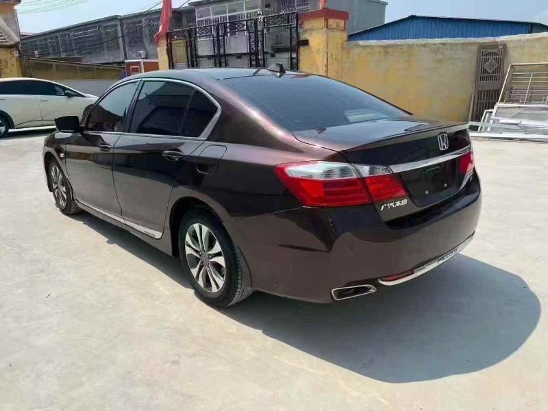 济南14年本田雅阁5