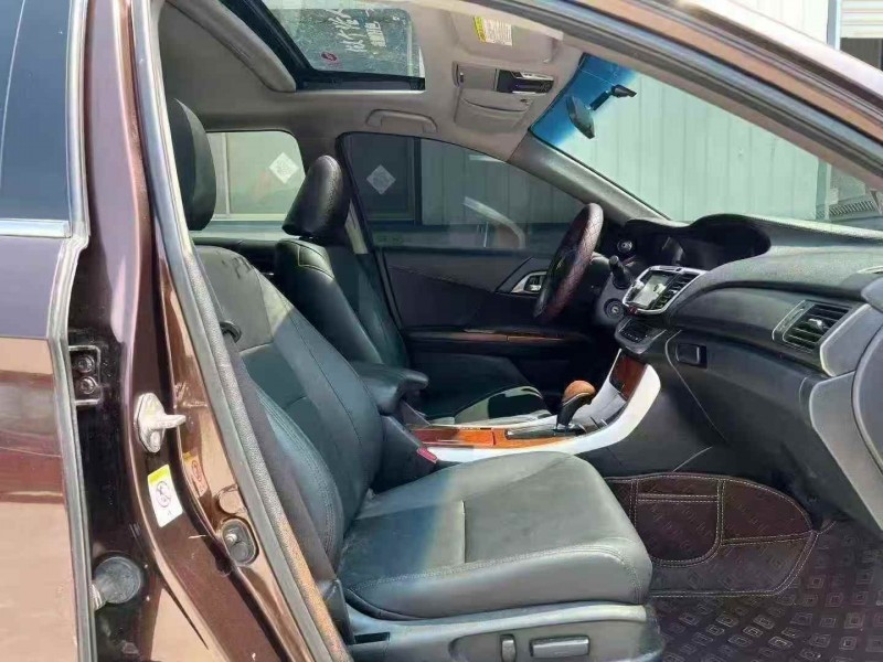 济南14年本田雅阁7