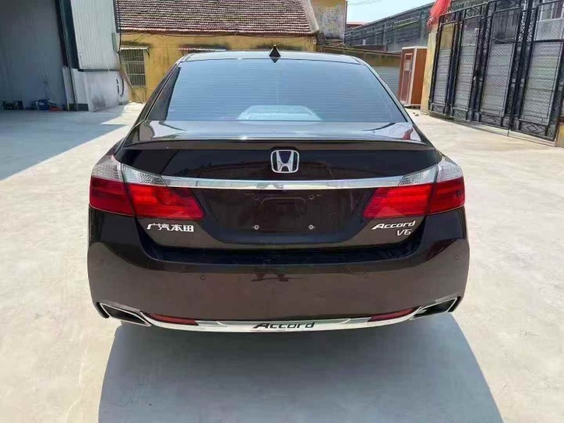 济南14年本田雅阁9