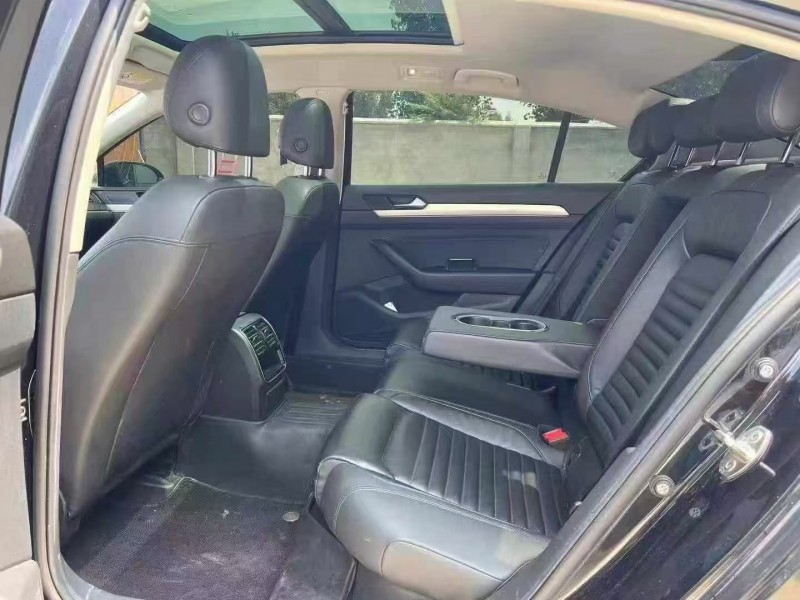 青岛20年大众迈腾6