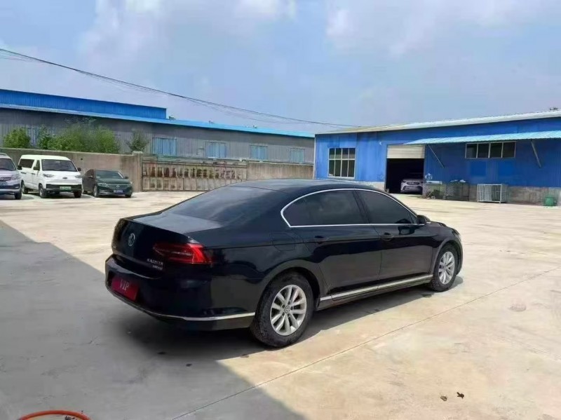 青岛20年大众迈腾7