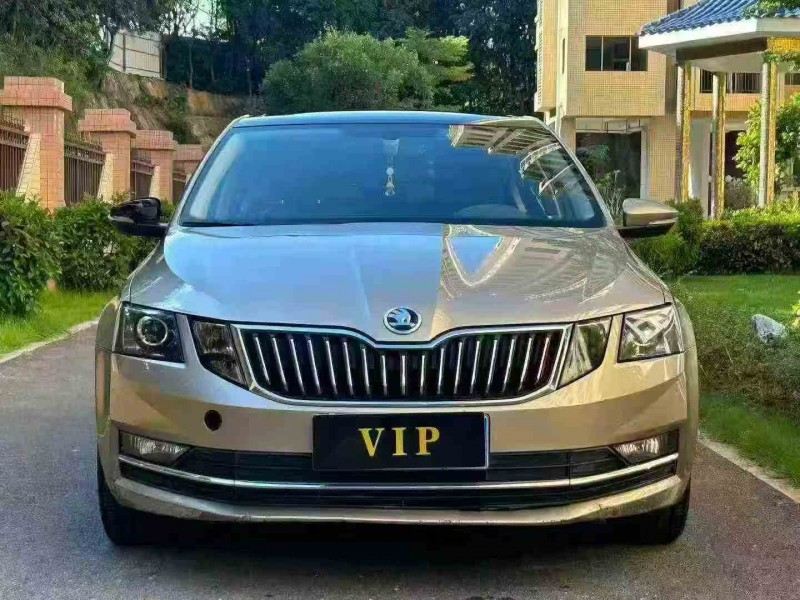 汕头18年斯柯达明锐1