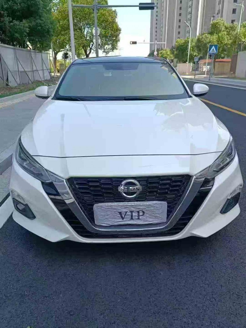 无锡21年日产天籁1