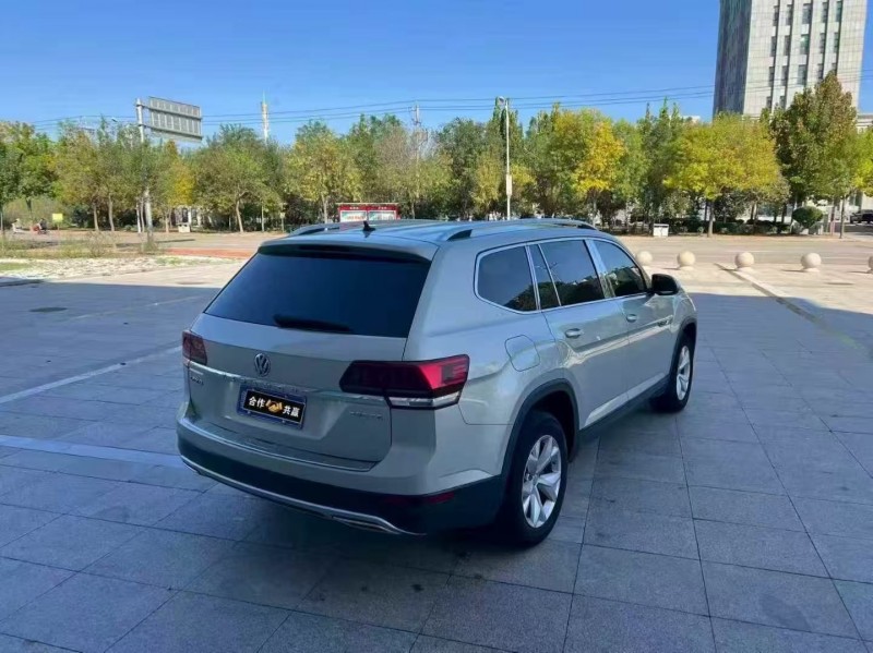 沧州17年大众途昂9