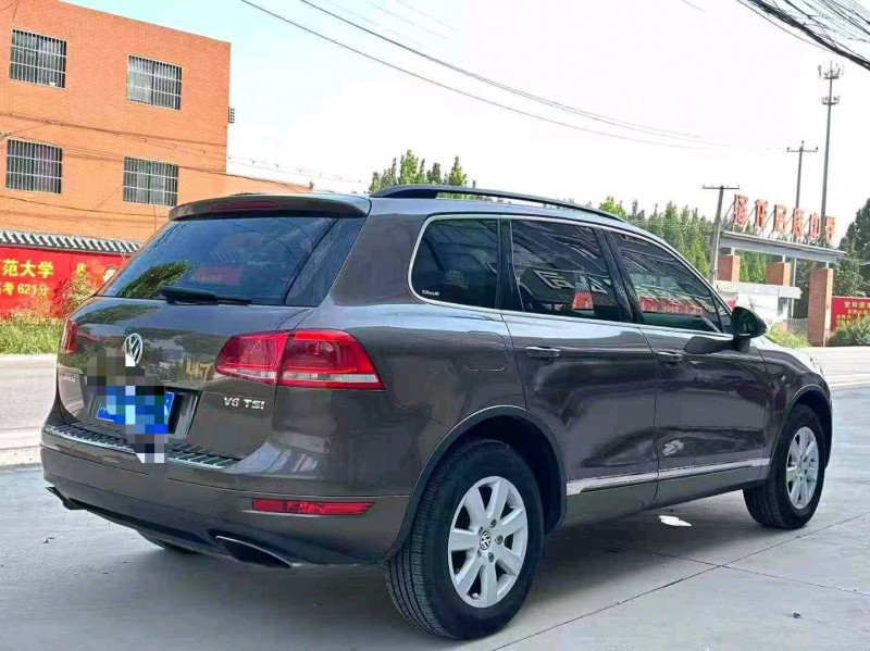 保定15年大众途锐4