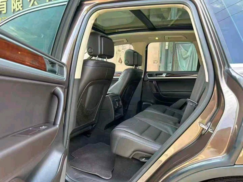 保定15年大众途锐8