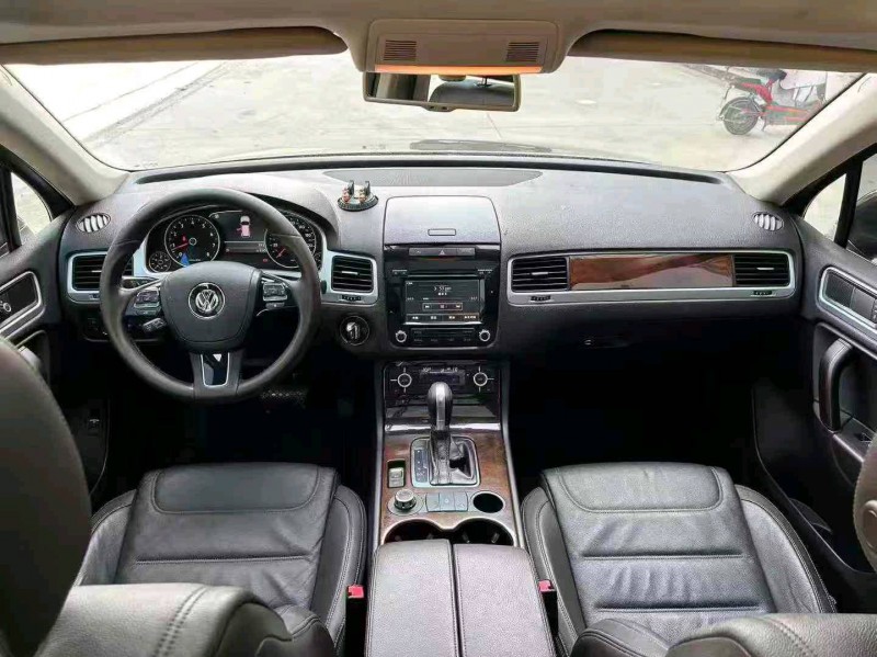 保定15年大众途锐9