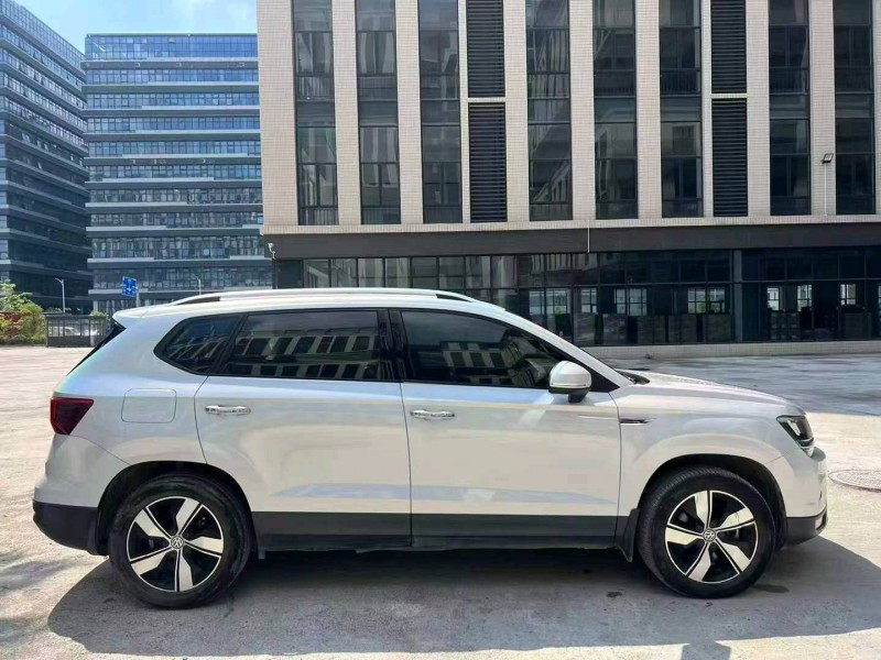 广州19年大众途岳6