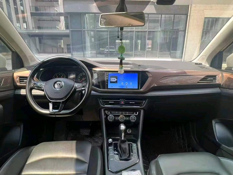 广州19年大众途岳9