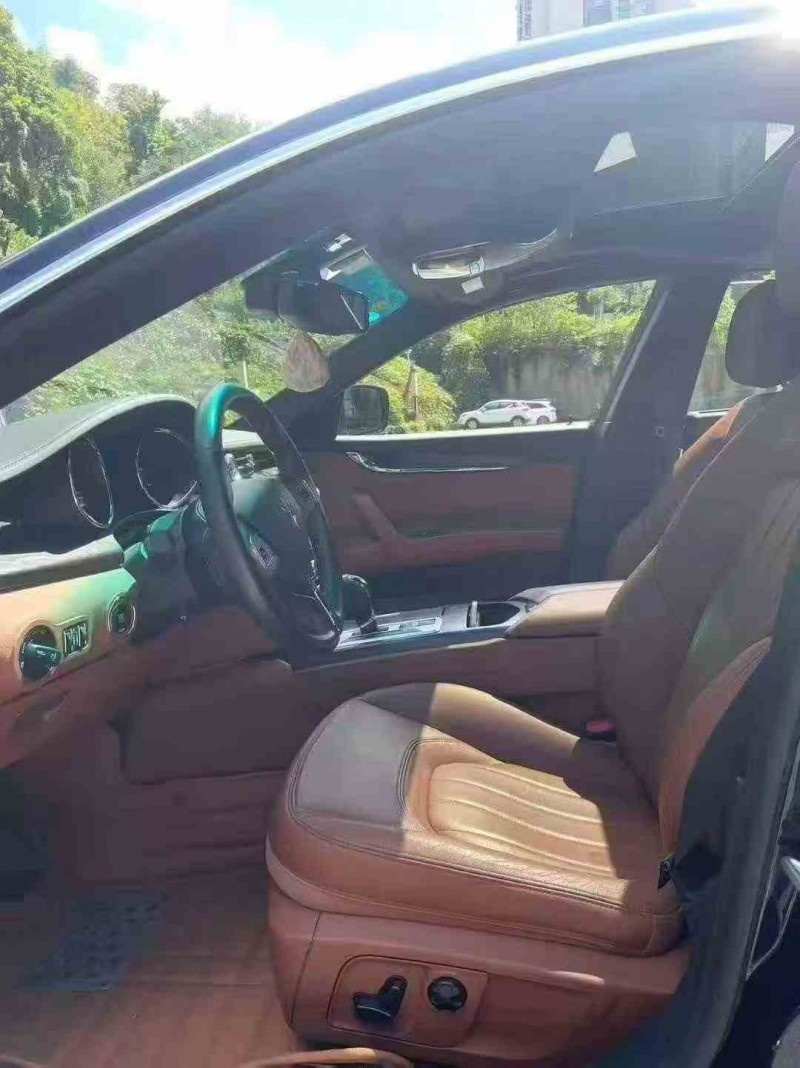 重庆16年玛莎拉蒂总裁4