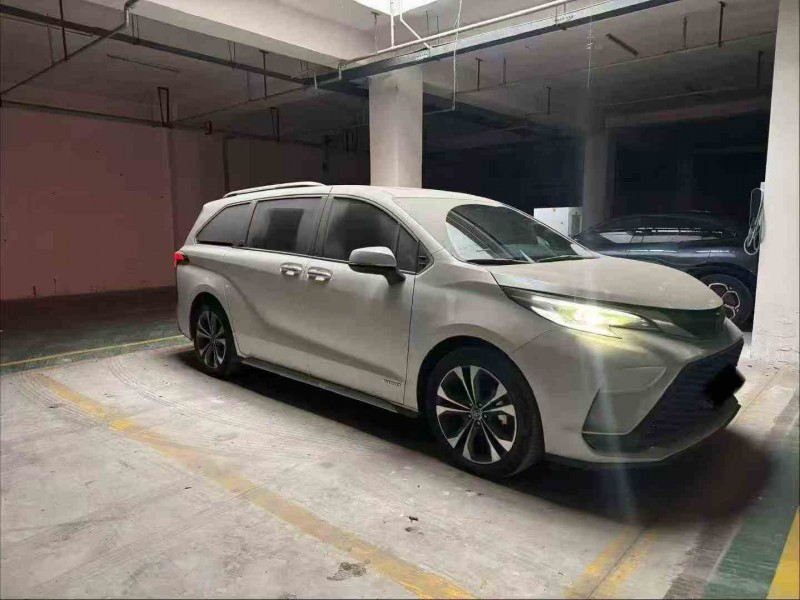 南通23年丰田格瑞维亚2