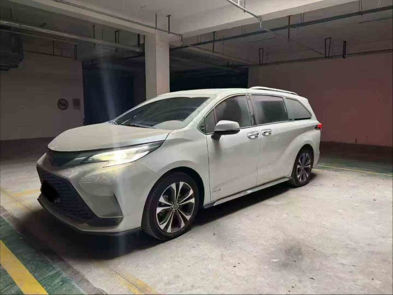 南通23年丰田格瑞维亚3