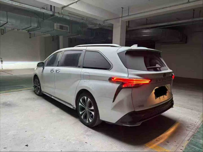 南通23年丰田格瑞维亚7