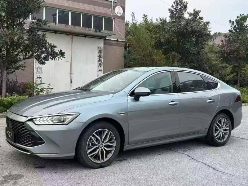 襄阳24年比亚迪秦3